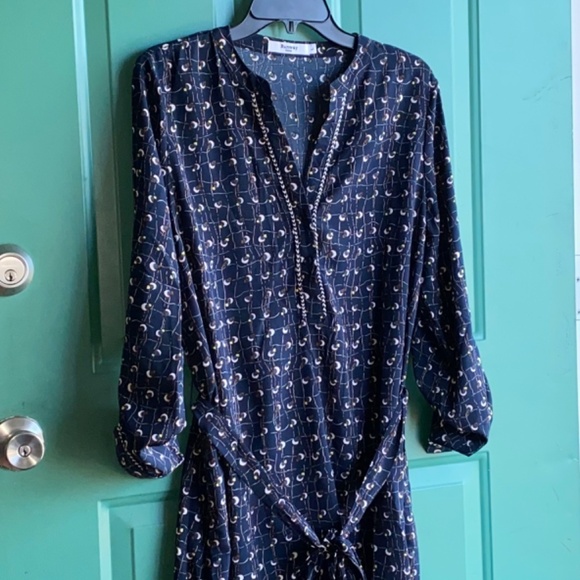 Runway Paris size large ladies belted midi dress - Picture 3 of 7